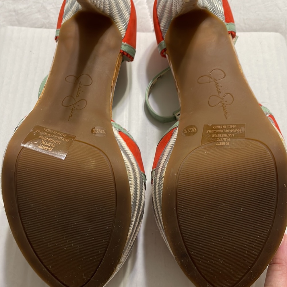 7.5 Jessica Simpson Heels - Picture 7 of 8